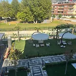 Zeus Hotel
