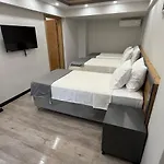 Zeus Otel *