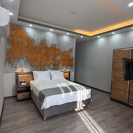 Zeus Hotel