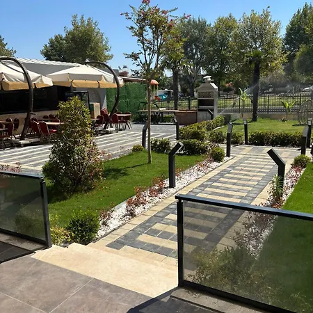 Hotel Zeus